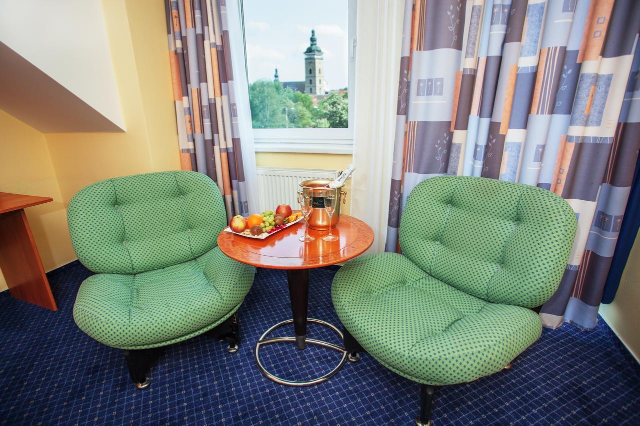 Hotel Savoy Ceske Budejovice Exterior foto